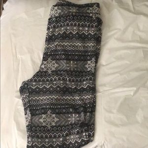 Maurice’s Christmas legginings